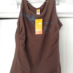 nwt Lucy the north face top